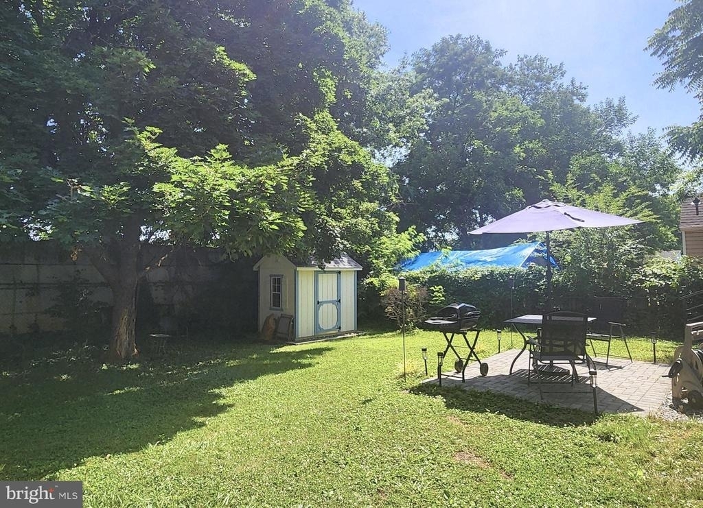 502 Lincoln Street - Photo 3