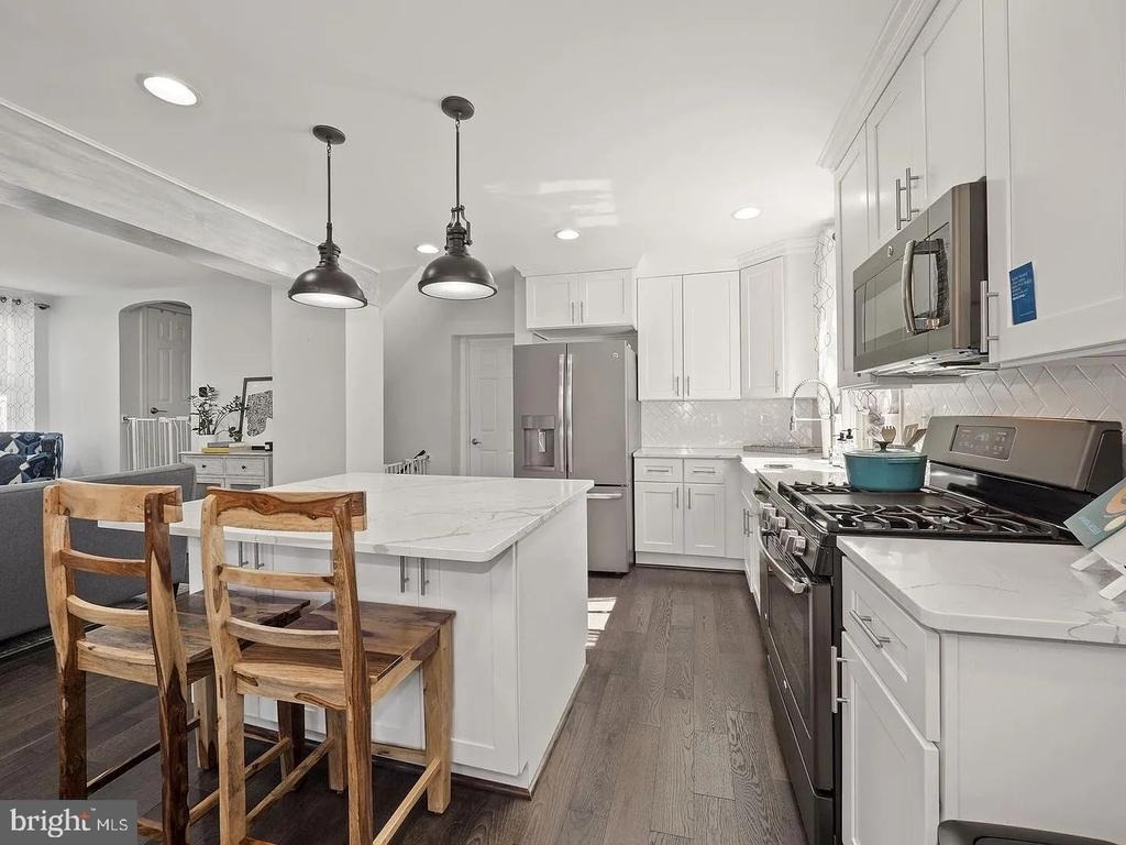2605 Arcola Avenue - Photo 7