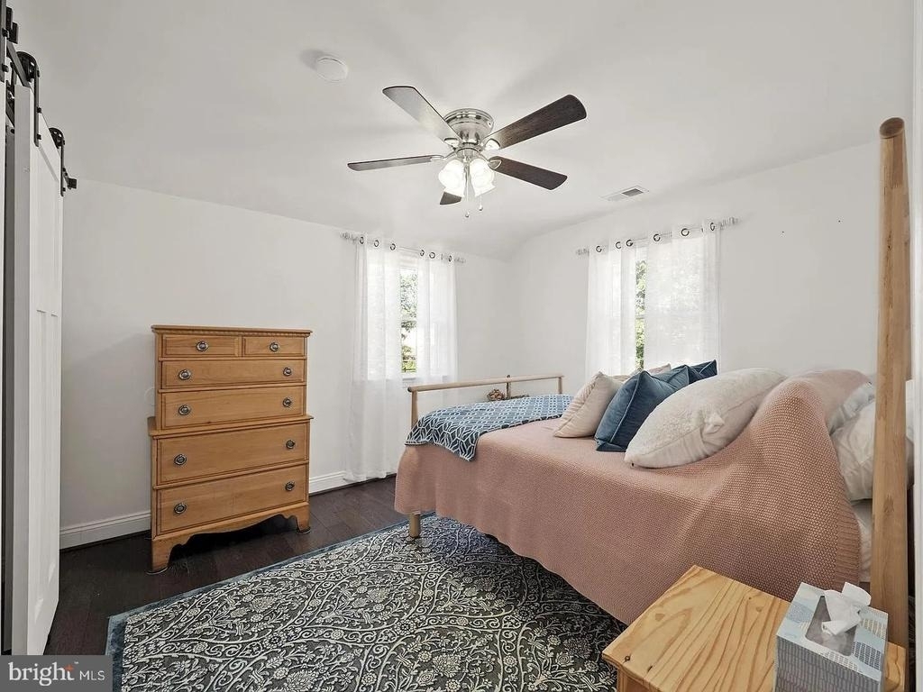 2605 Arcola Avenue - Photo 16