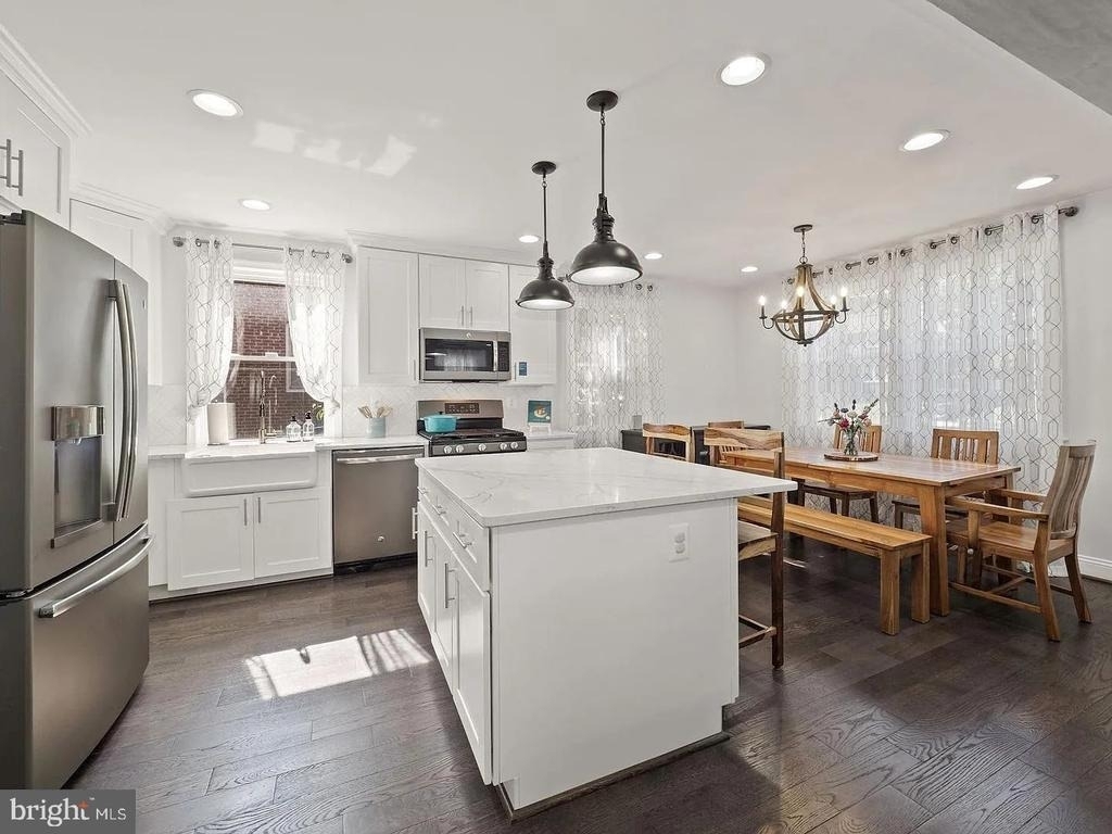 2605 Arcola Avenue - Photo 9