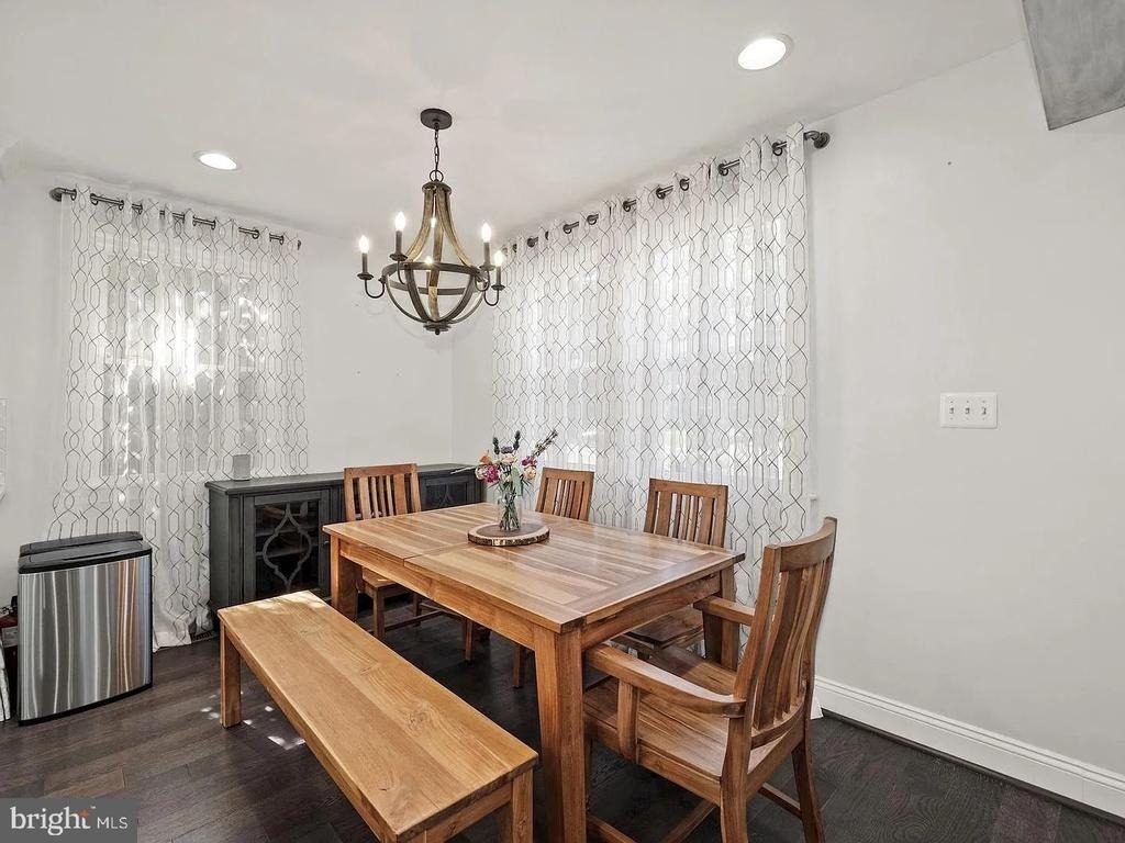 2605 Arcola Avenue - Photo 8