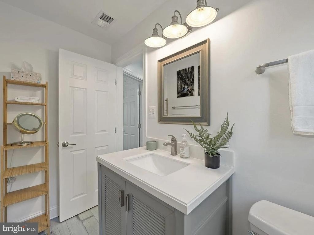 2605 Arcola Avenue - Photo 19