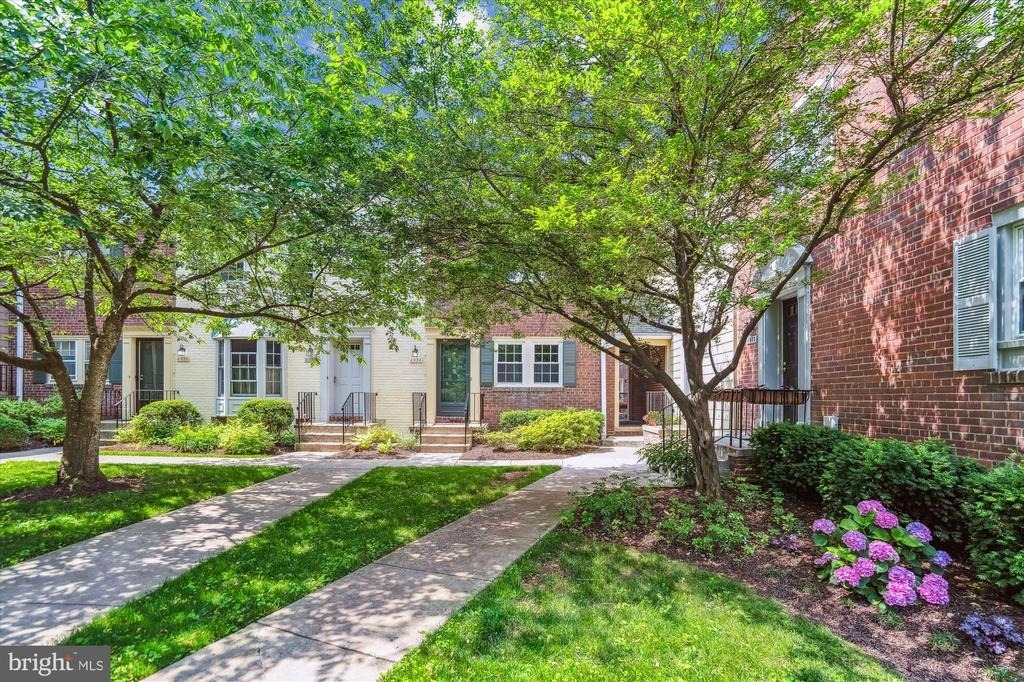4934 Bradley Boulevard - Photo 2