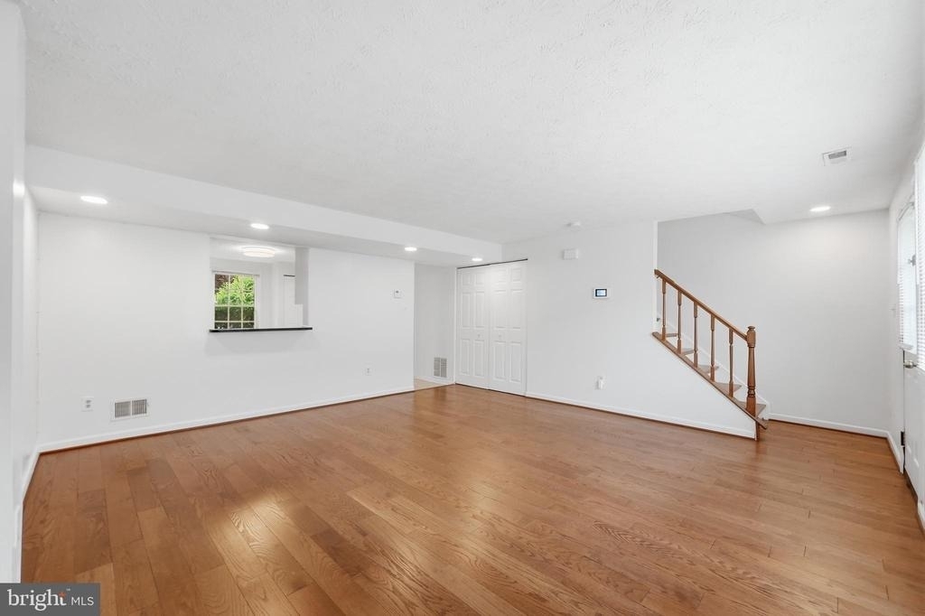 7 Leatherwood Court - Photo 9