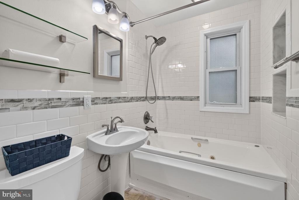 1813 Florin Street - Photo 10