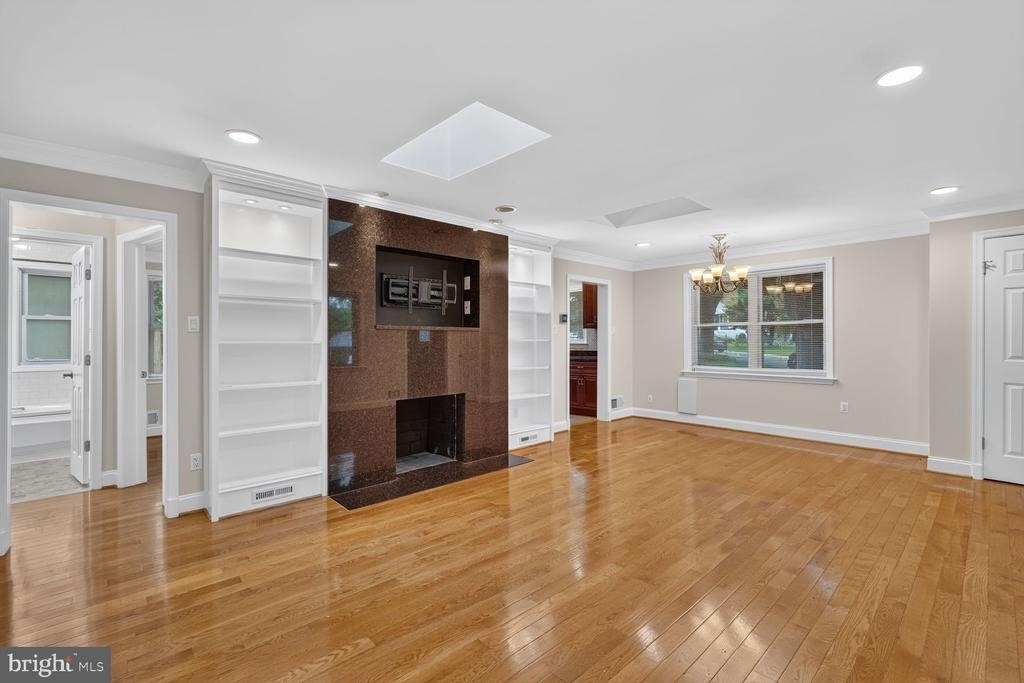 1813 Florin Street - Photo 1