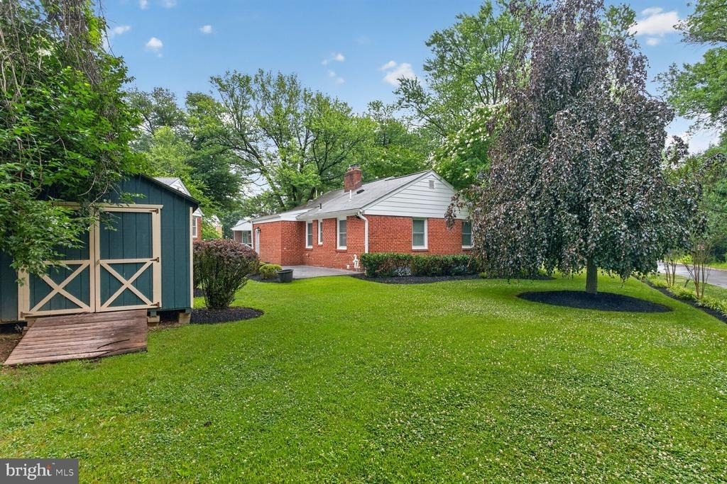 1813 Florin Street - Photo 19