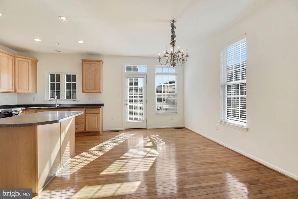 4801 Portsmouth Road - Photo 9