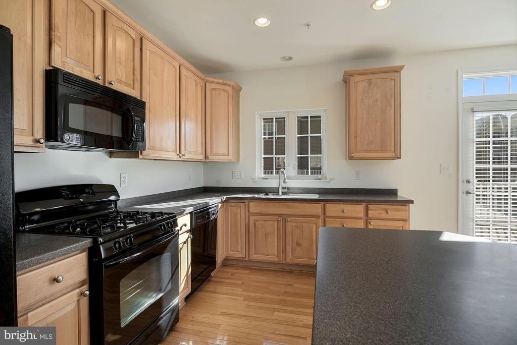 4801 Portsmouth Road - Photo 12