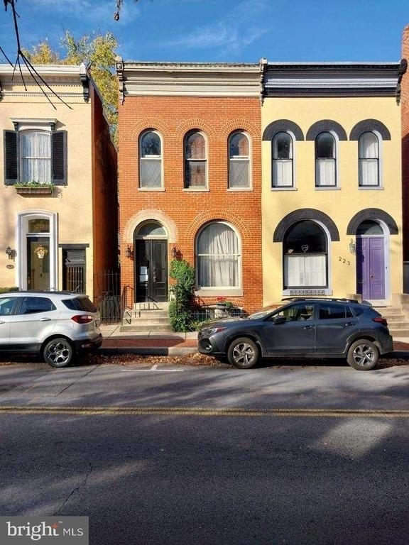 225 S Market Street - Photo 0