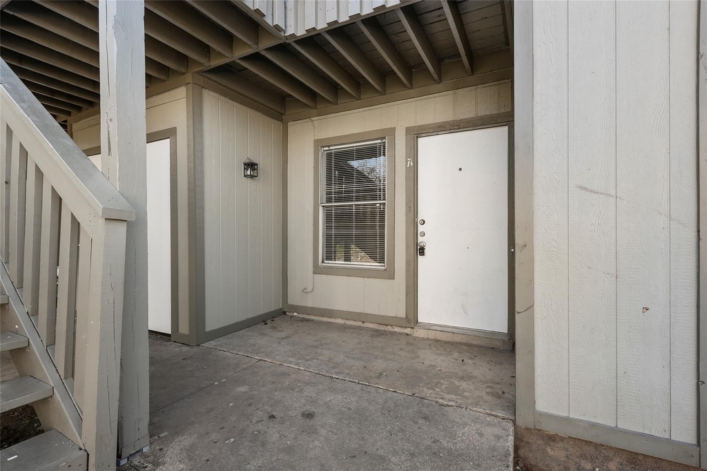 10207 Brownie Dr - Photo 0