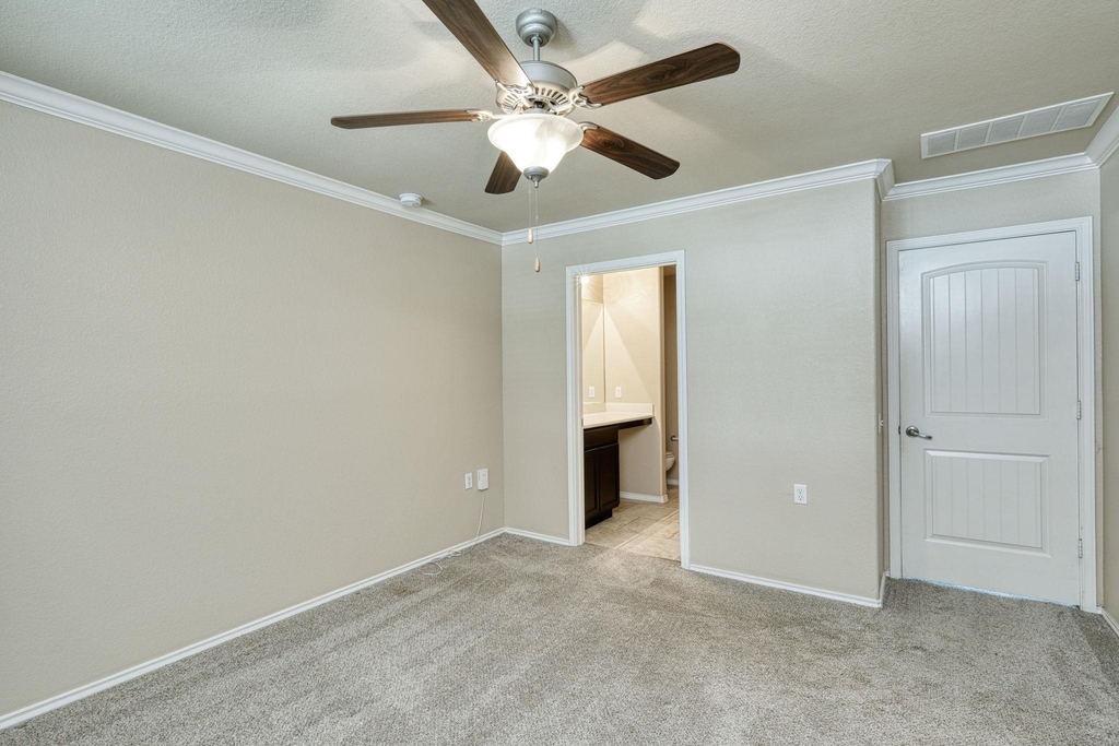 4201 Creede Dr - Photo 3