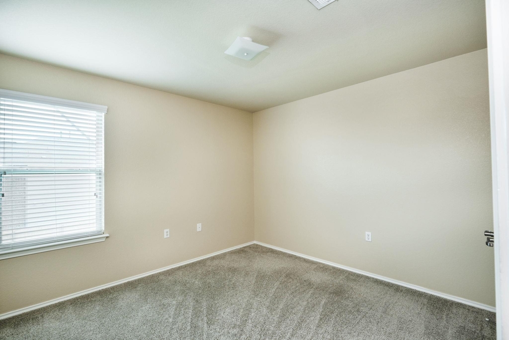 4201 Creede Dr - Photo 6