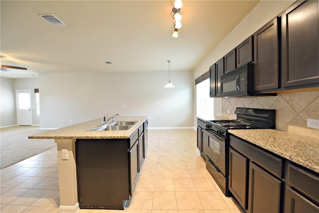 1603 Atlantica St - Photo 7
