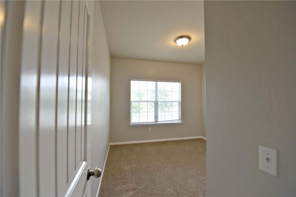 1603 Atlantica St - Photo 12