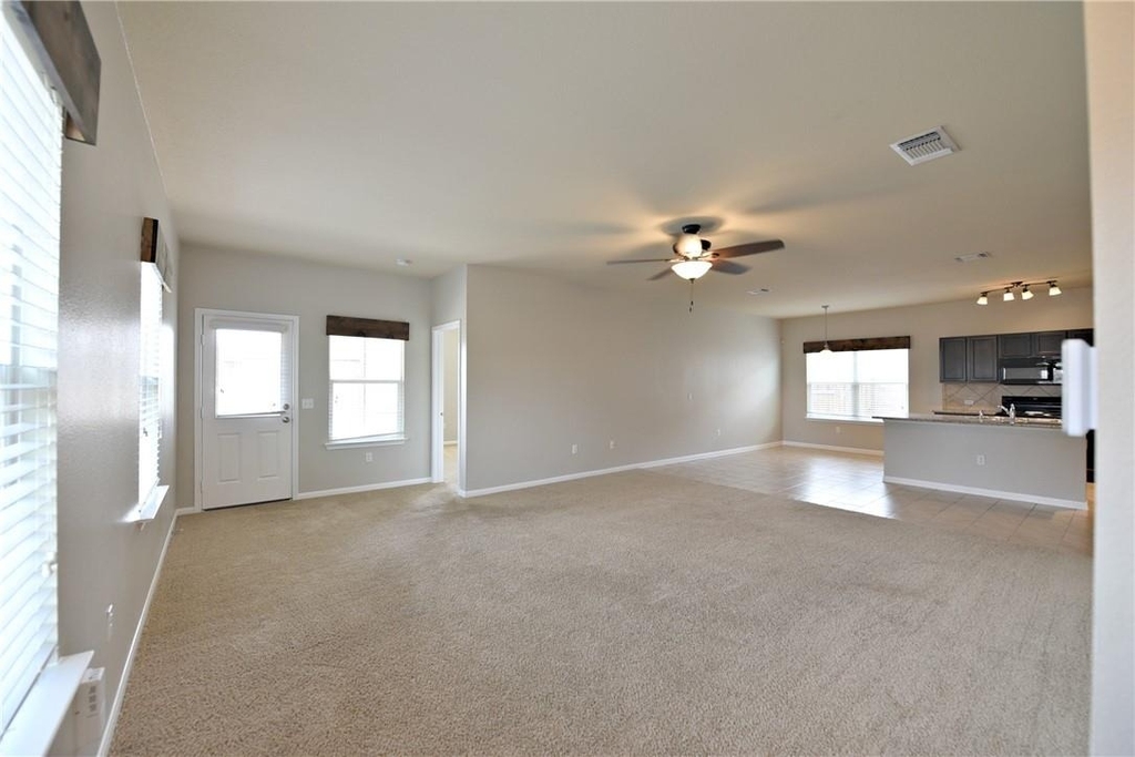 1603 Atlantica St - Photo 2