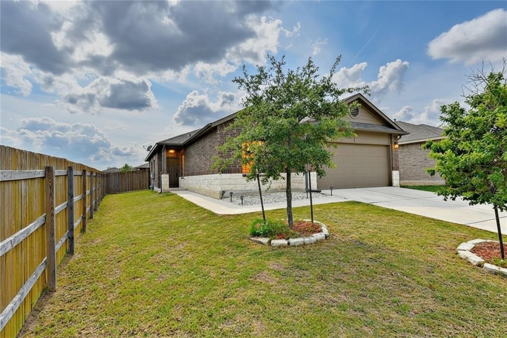 1603 Atlantica St - Photo 1
