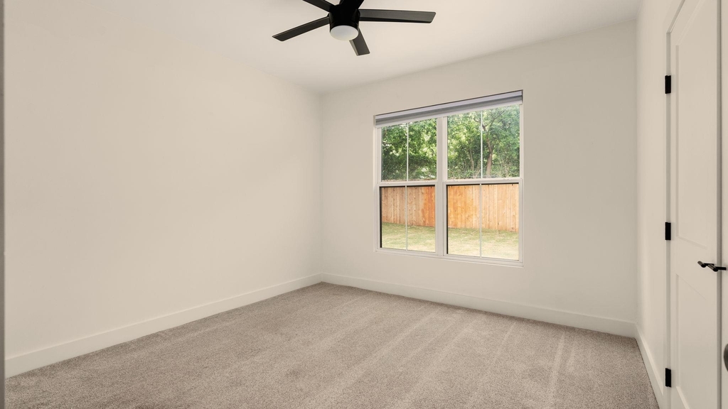402 E Ash Dr - Photo 22