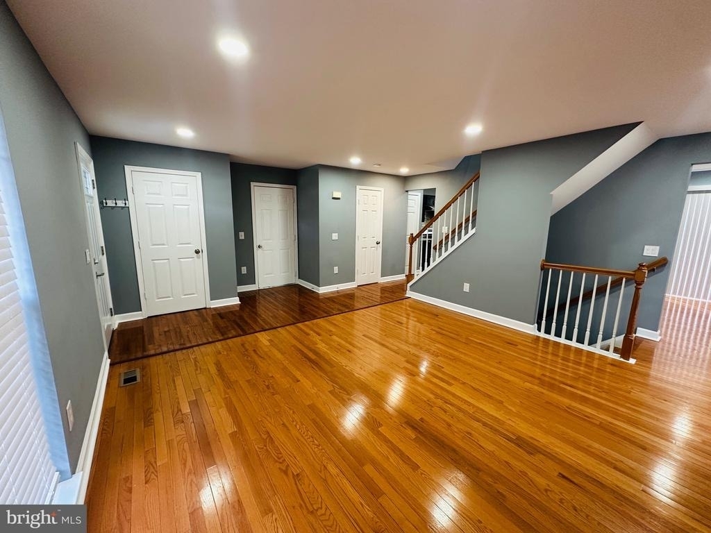 4518 Runnymeade Road - Photo 2