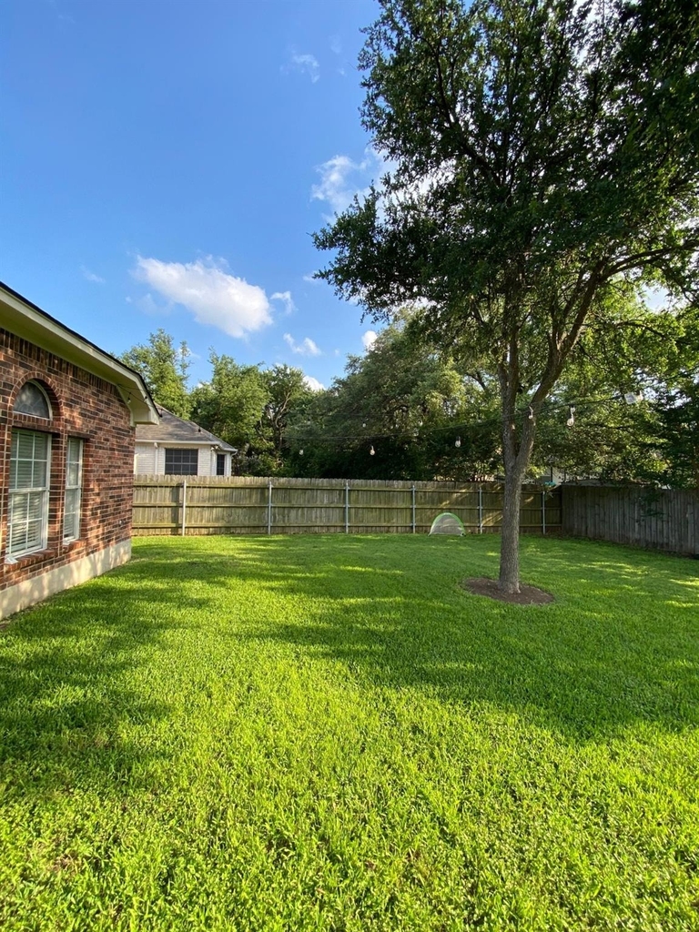 2623 Goldfinch Dr - Photo 23