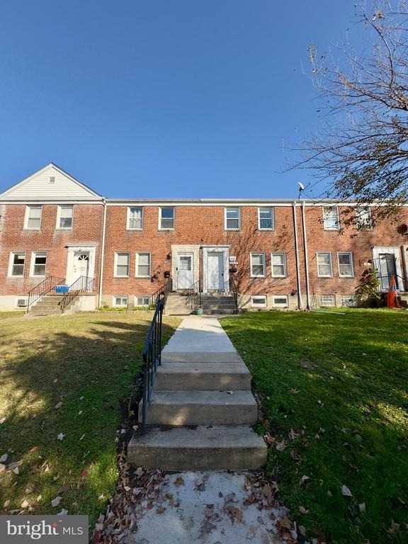 2959 Liberty Parkway - Photo 0