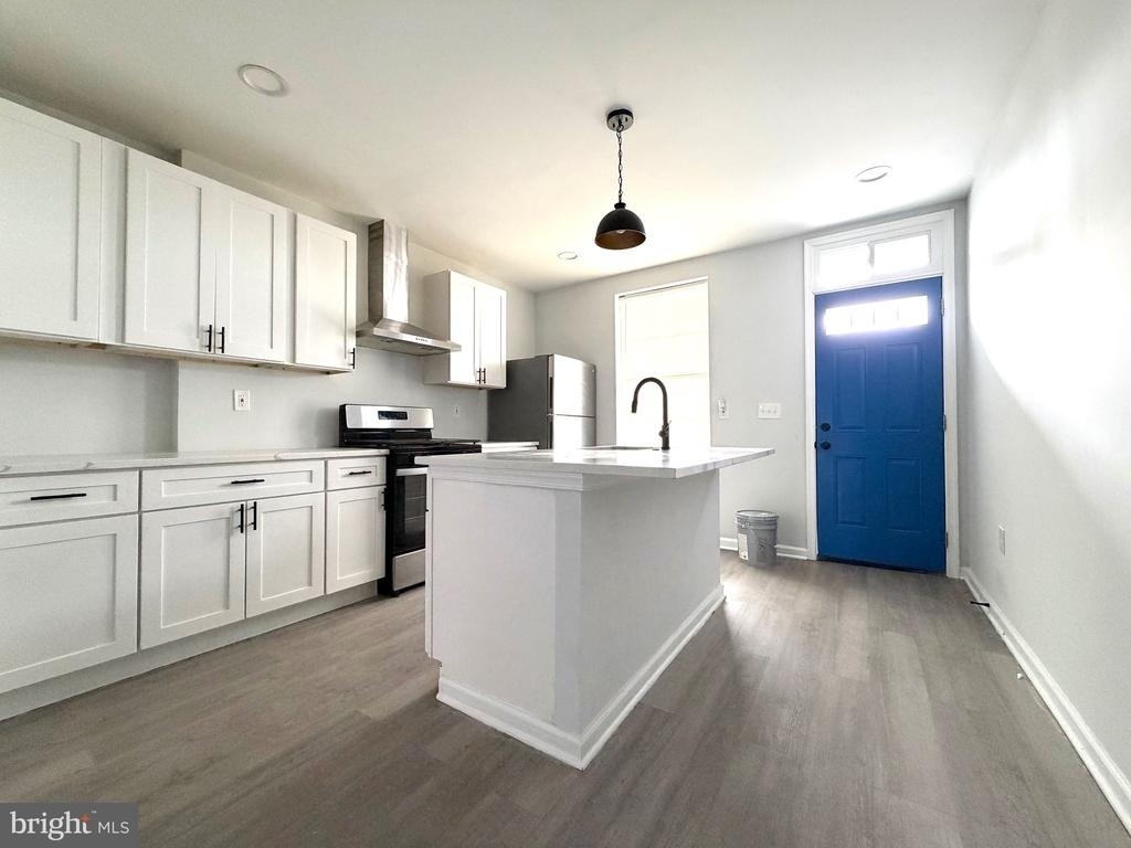 608 Oldham Street - Photo 2