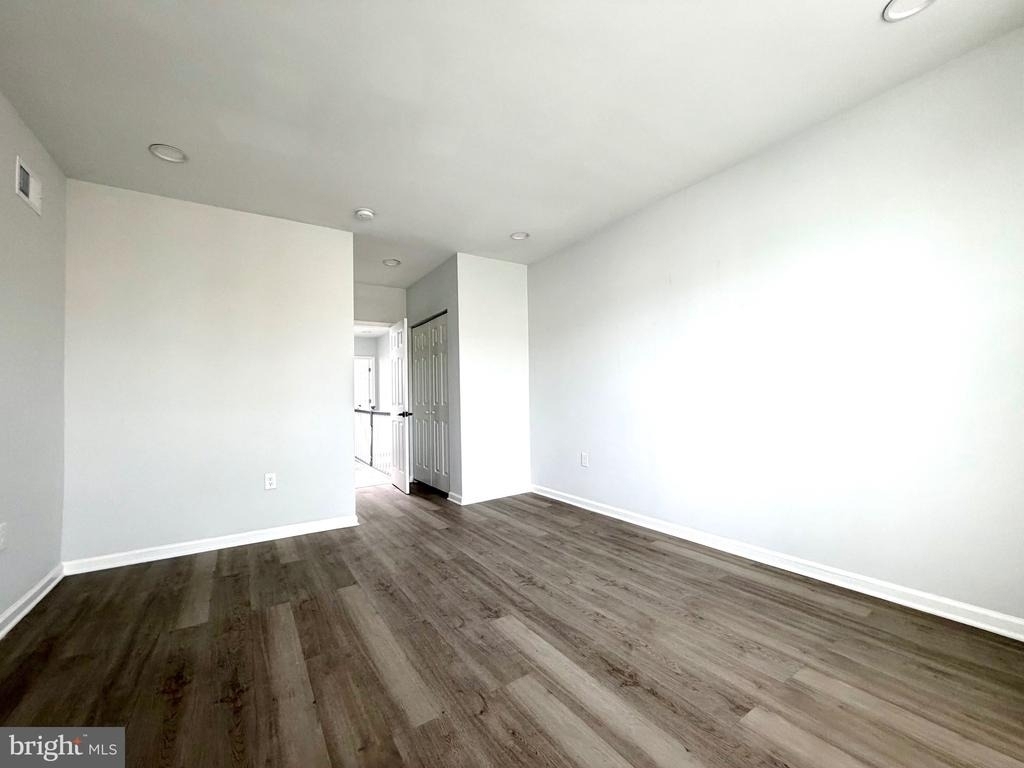 608 Oldham Street - Photo 6