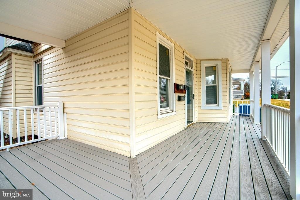 3807 Fleetwood Avenue - Photo 3