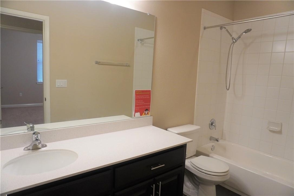 13800 Lyndhurst St - Photo 15