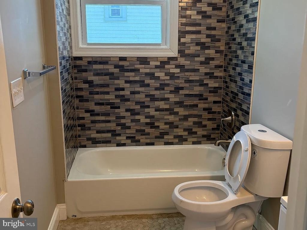 3200 Elgin Avenue - Photo 3