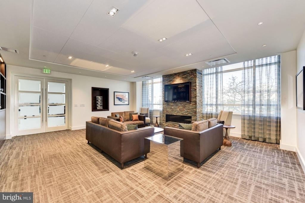 100 Harborview Drive - Photo 23
