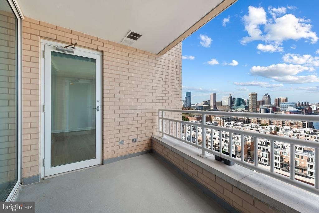 100 Harborview Drive - Photo 16