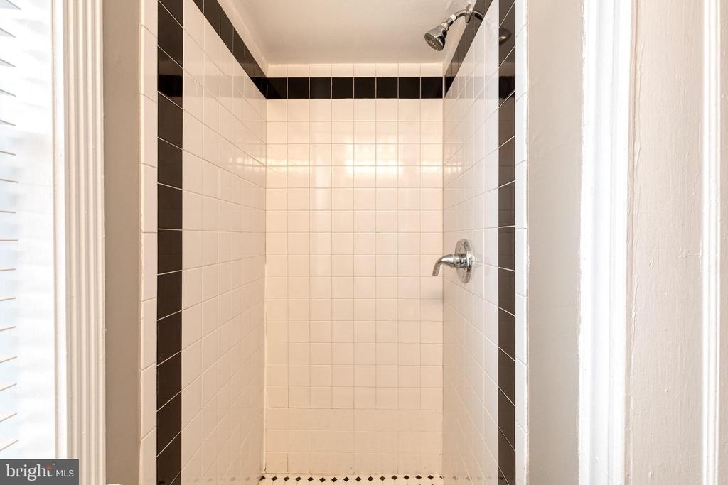 1514 Light Street - Photo 11