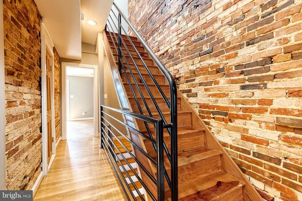 1514 Light Street - Photo 9