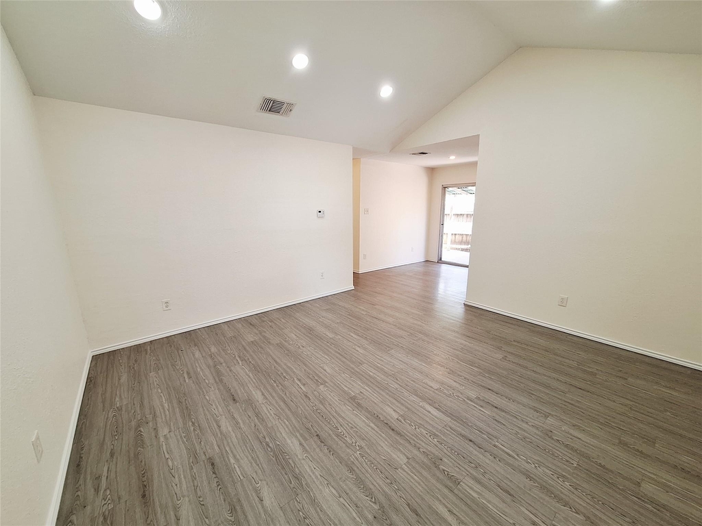 1200 Inland Green - Photo 2