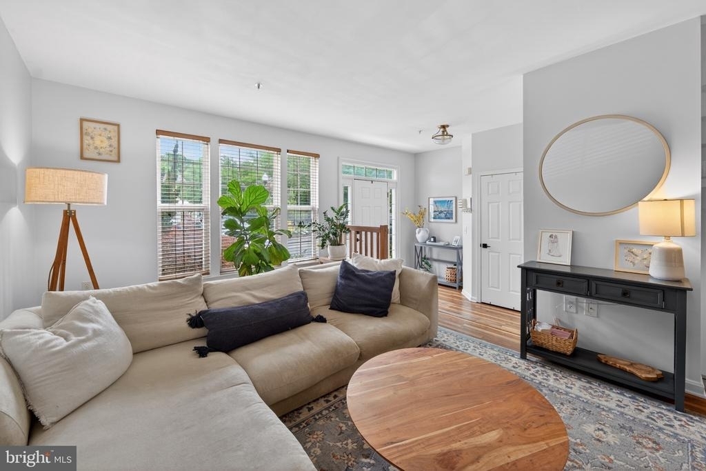 149 Quiet Waters Place - Photo 4