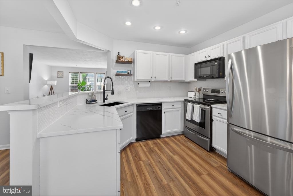 149 Quiet Waters Place - Photo 16