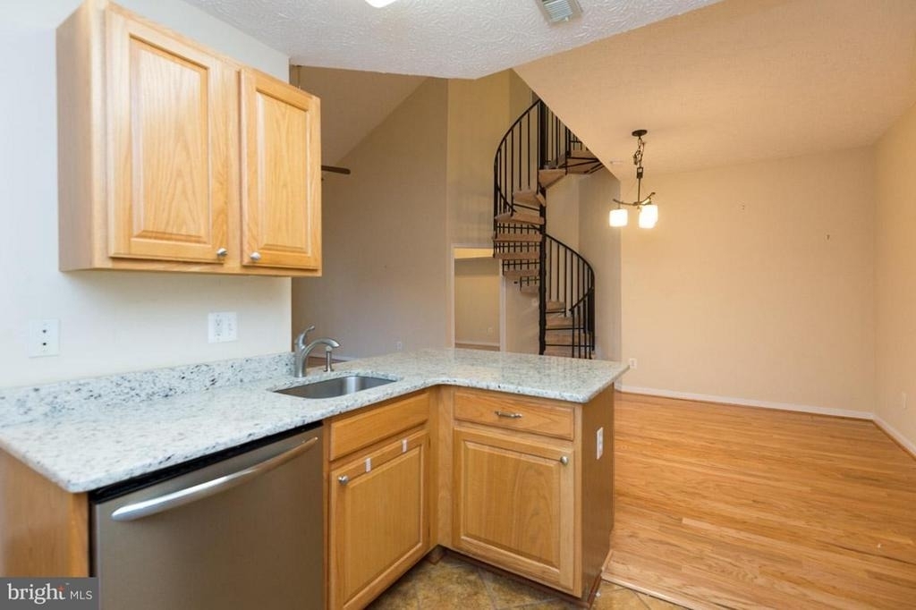 2013 Warners Terrace S - Photo 4