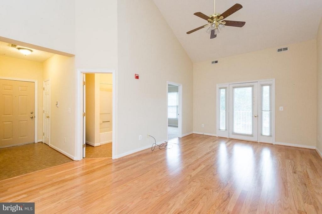 2013 Warners Terrace S - Photo 1