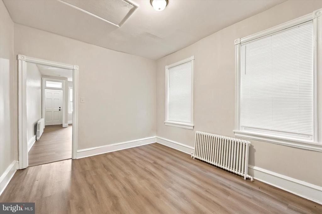 502 N Clayton Street - Photo 4