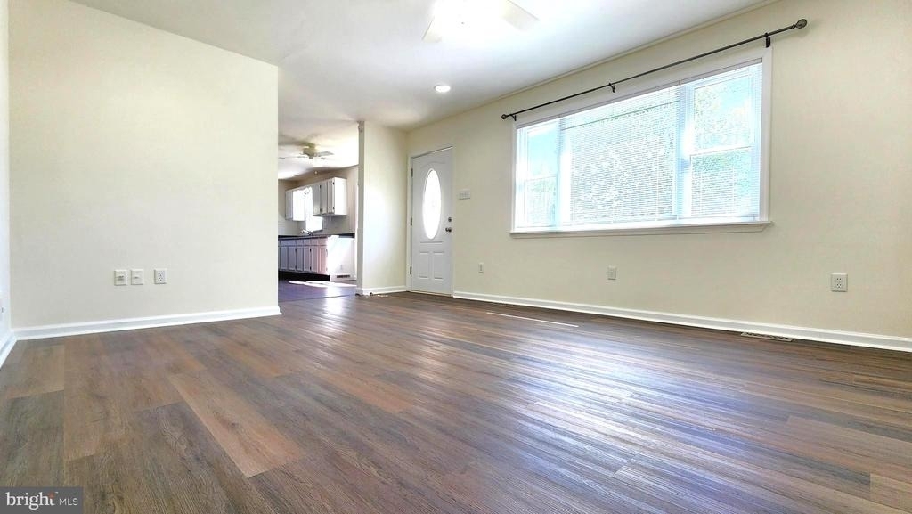 5 Glenwood Drive - Photo 1