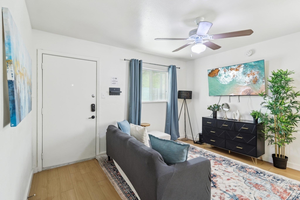 3107 Speedway Ave - Photo 1