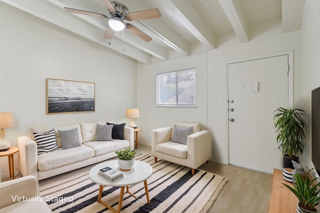 3107 Speedway Ave - Photo 0