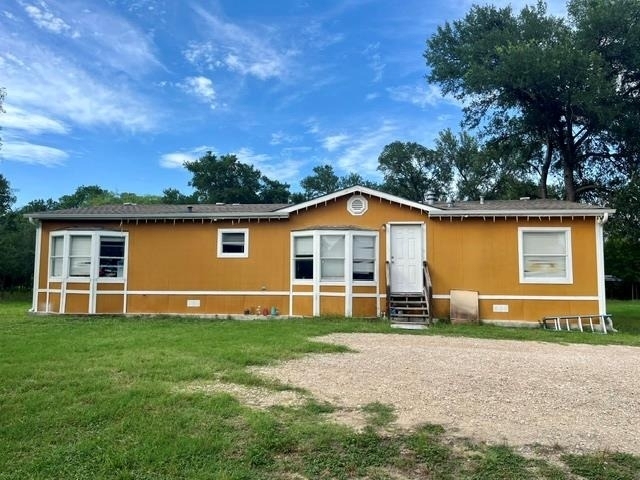 150 Oak Forest Dr - Photo 0