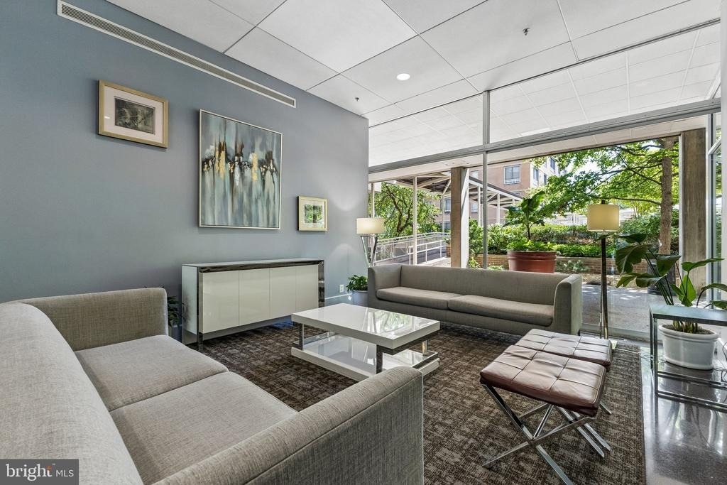 350 G Street Sw - Photo 30