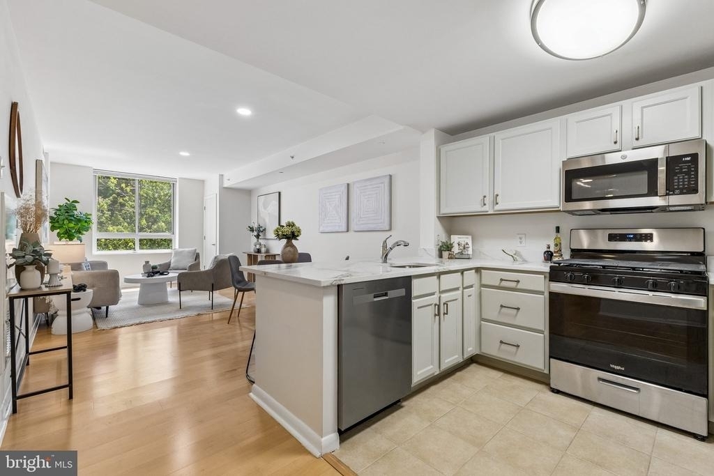 350 G Street Sw - Photo 0