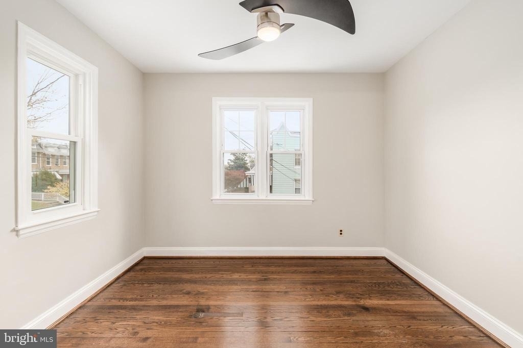 900 Madison Street Nw - Photo 8