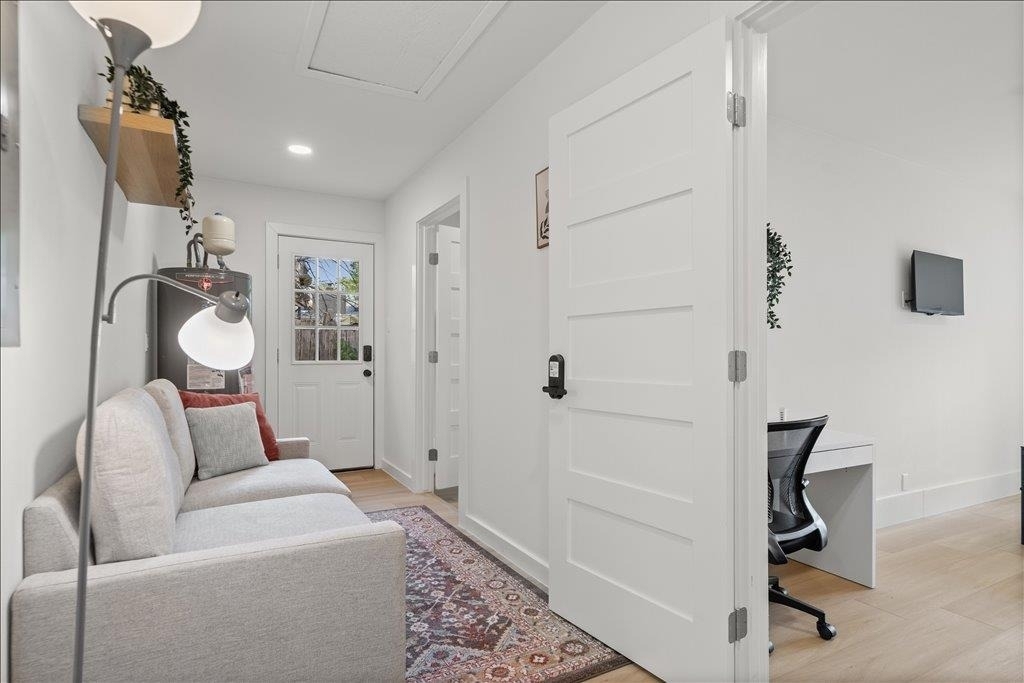 1406 N Georgetown St - Photo 17