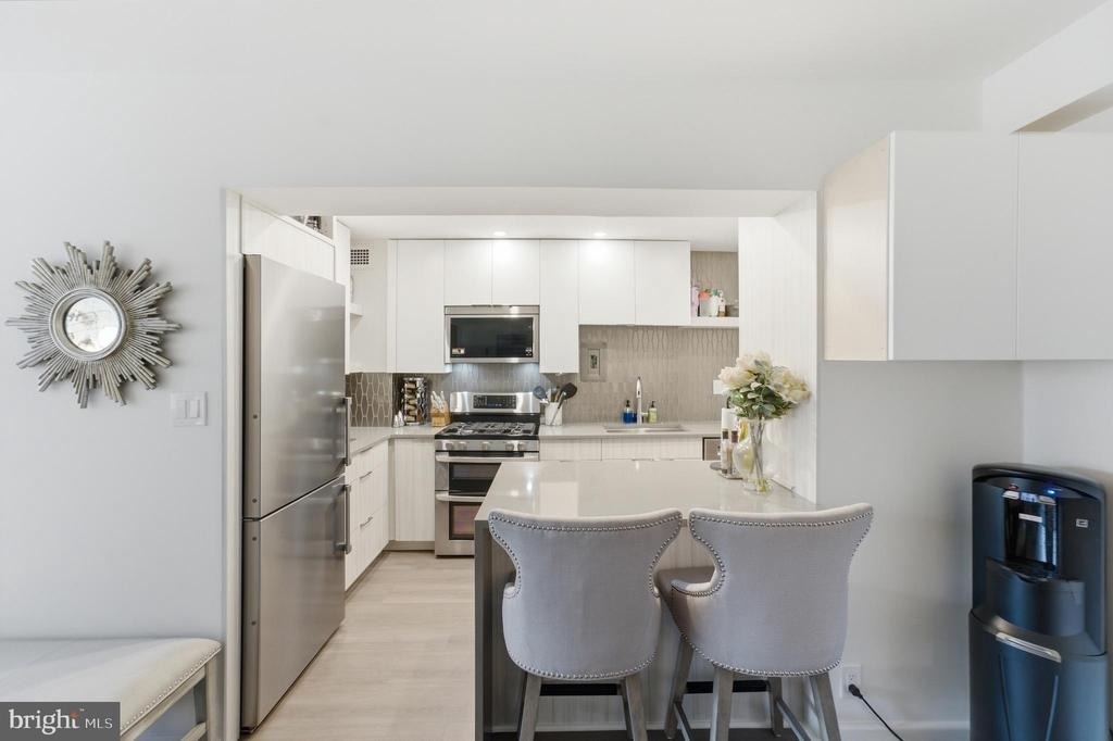 4201 Cathedral Avenue Nw - Photo 10
