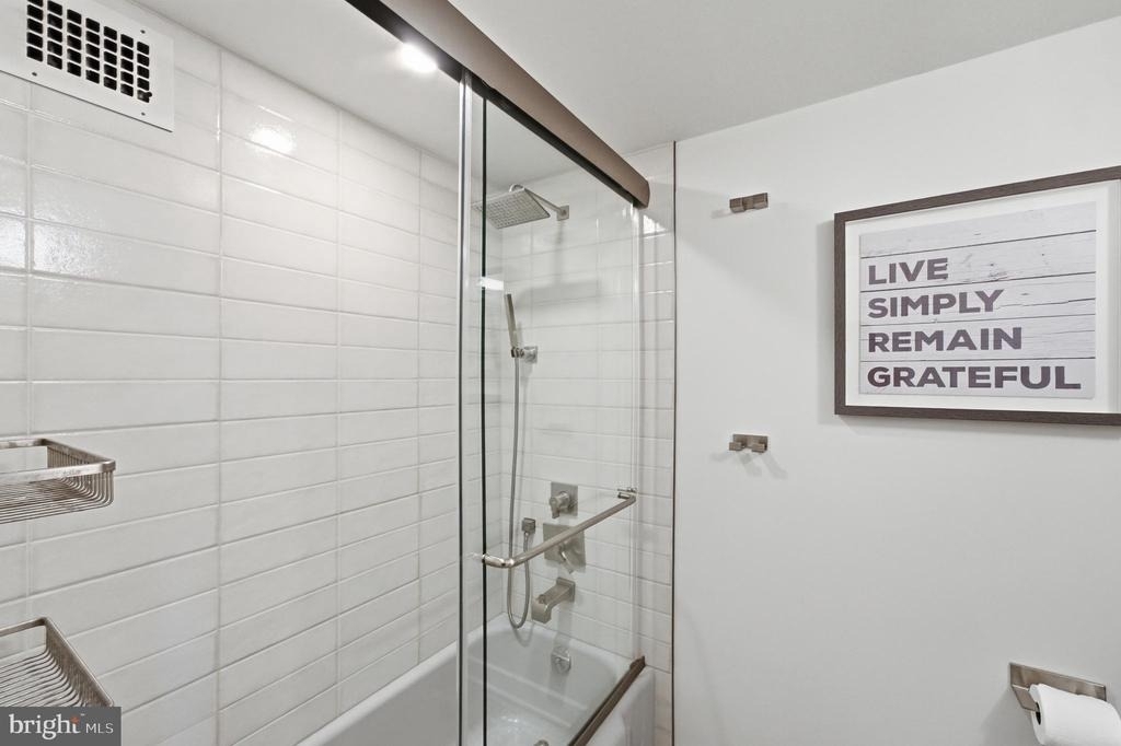4201 Cathedral Avenue Nw - Photo 24